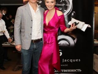 Лена Ленина стала меценатом